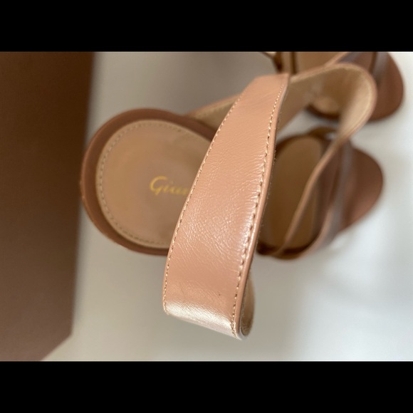 Gianvito Rossi Praline VI size 40 NWT - Picture 3 of 13